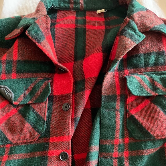 Red and Green Wool Shacket - Picture 3 of 9